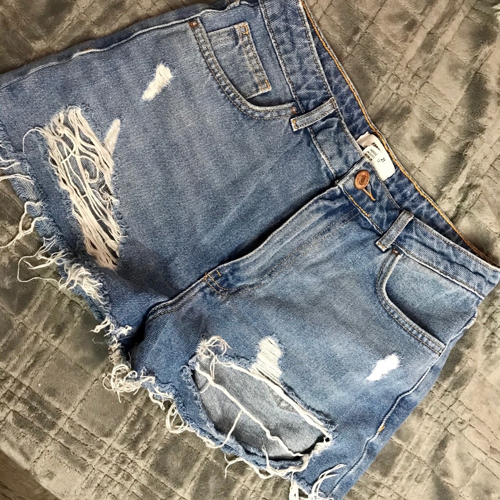 Distressed shorts